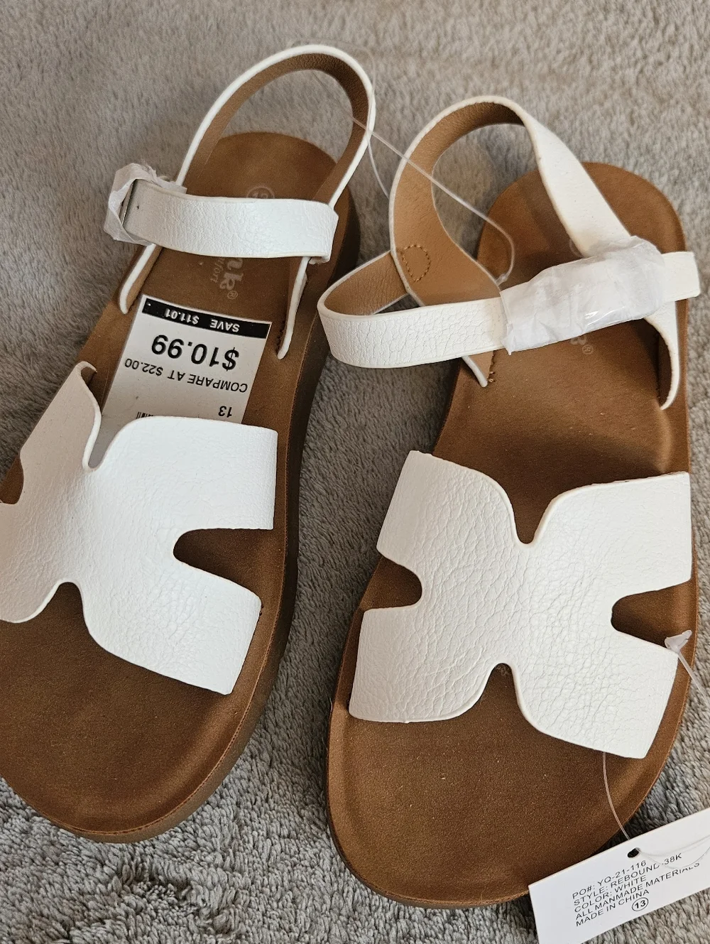 Link Comfort Girls' White Sandals 13